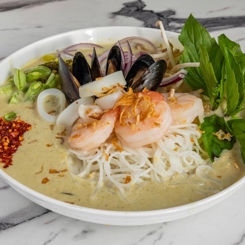 Pomelo Curry Noodles photo