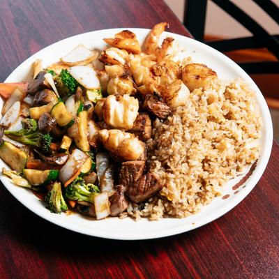 Hibachi vegetables, lobster and scallops with rice