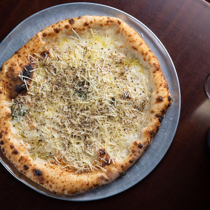 Cacio e Pepe Pizza photo