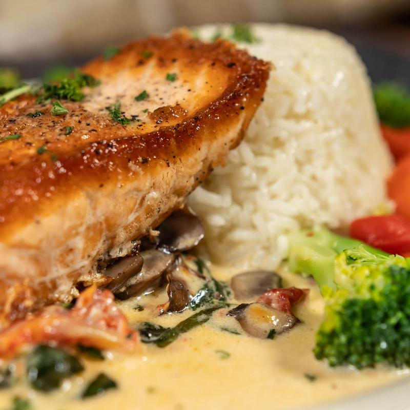 menu item 8 of 9, Salmon Florentine* (GF)