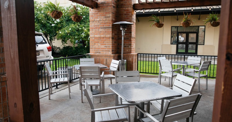 Exterior, patio area