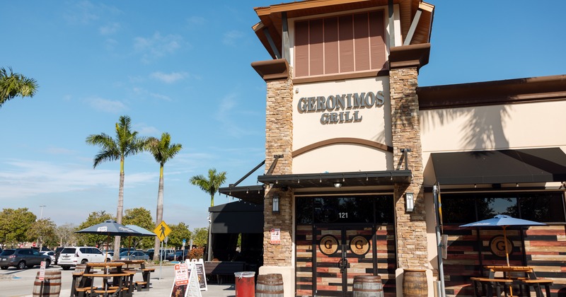 Exterior, wide view to restaurant, entrance