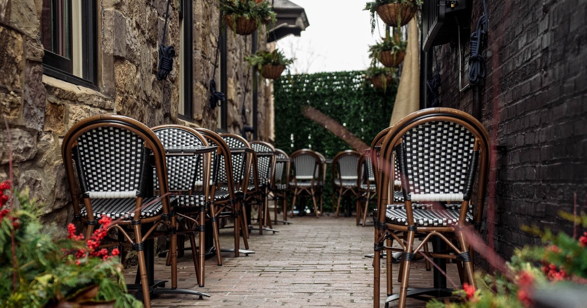 Exterior, seating area