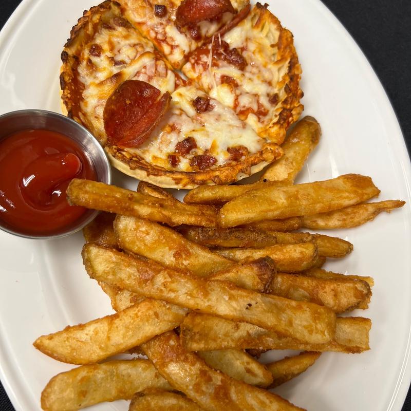 Pepperoni pizza photo