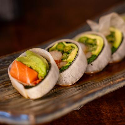 Riceless sushi roll with salmon and avocado.