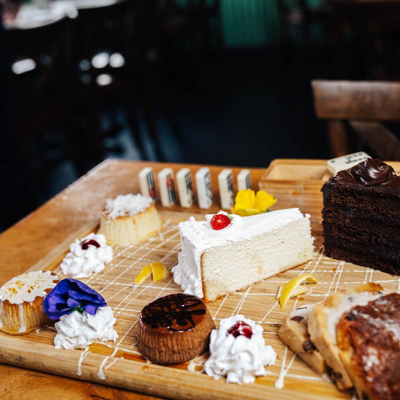 Dessert Plater photo