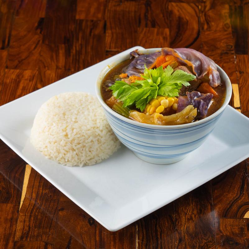 Sopa de Pollo Con Arroz Blanco photo