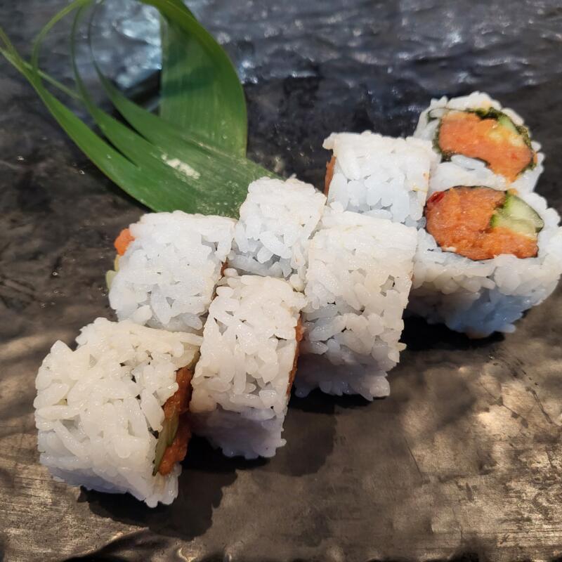 Spicy Tuna Roll * photo