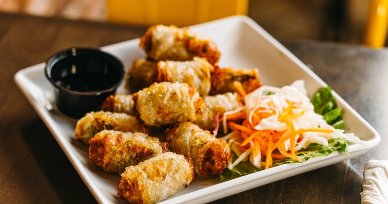 District six wontons