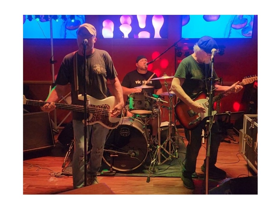 Trio sonic event photo