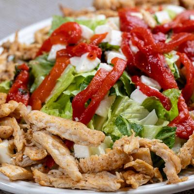 Ferraro´s Salad with Chicken.
