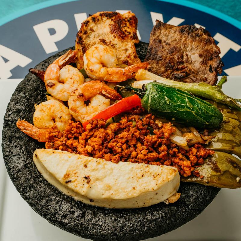 menu item 9 of 10, Molcajete Mar Y Tierra