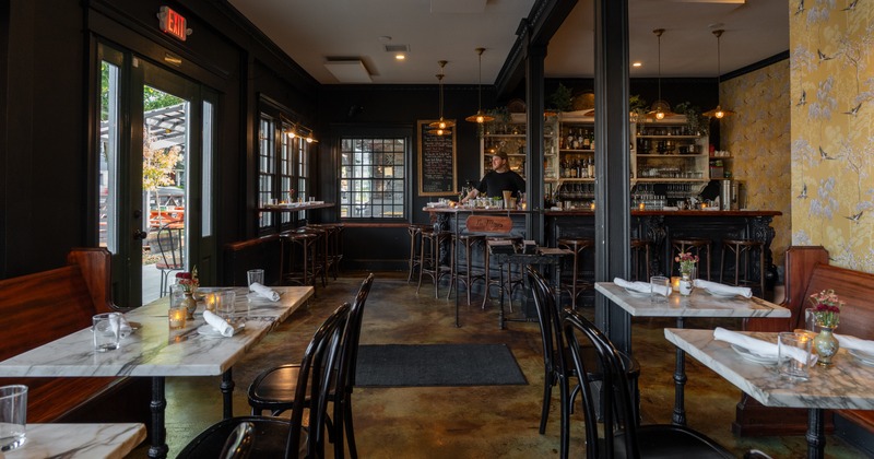Diner area, wide view