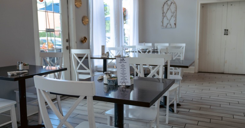 Interior, table with chairs