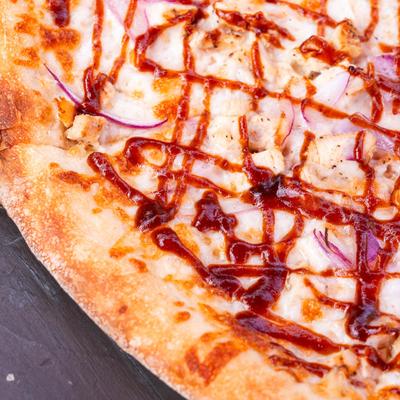 BBQ Chicken pizza, close-up.
