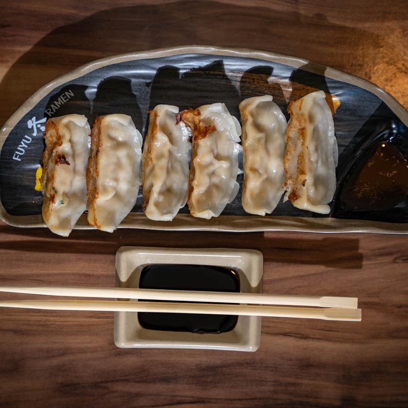 menu item 1 of 16, Gyoza (6)
