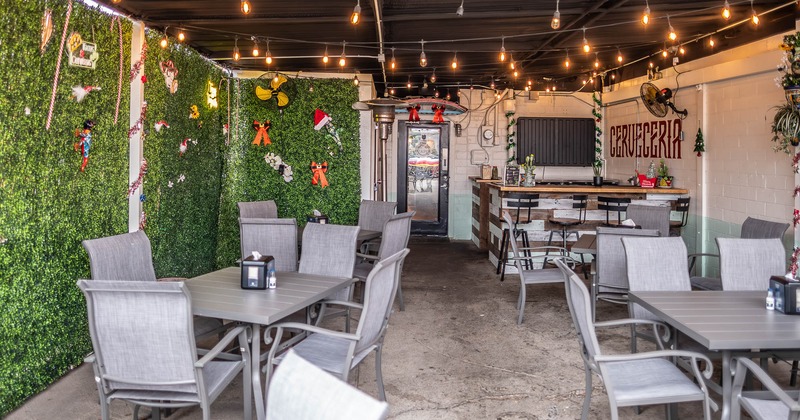 Covered patio, seating area