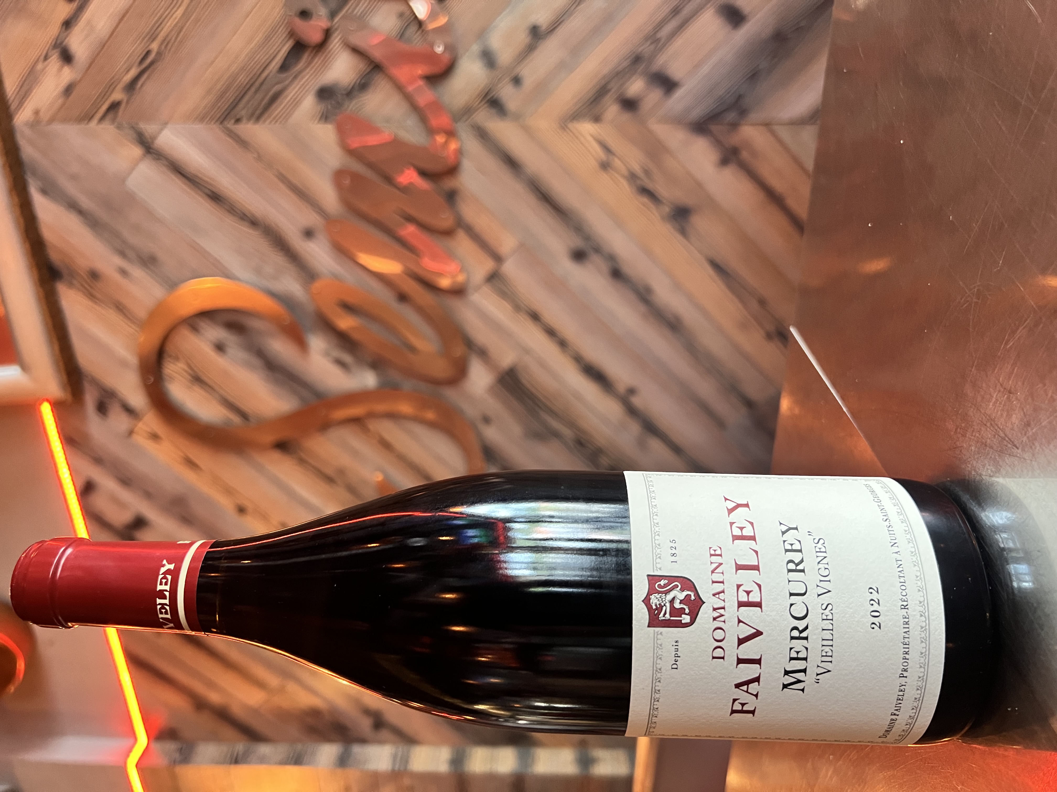 Mercurey “Vieilles Vignes”, Domaine Faiveley, Pinot Noir photo