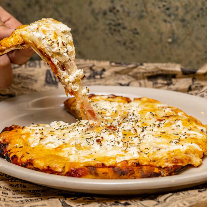 Pizza Margarita photo