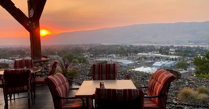 Exterior, tables and chairs