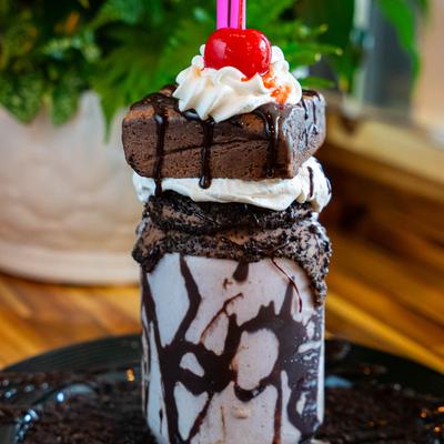 Ultimate Cookies and Creme Milkshake with Brownie.