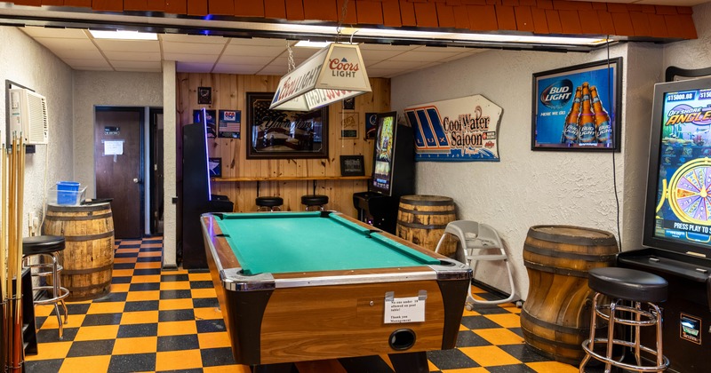 Interior, game area