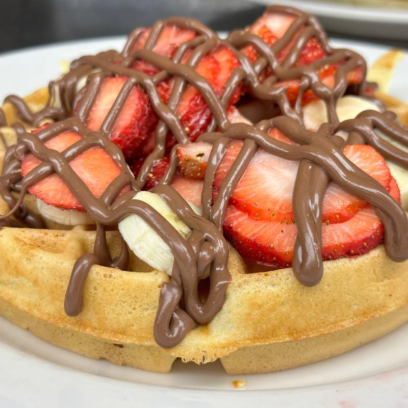 Strawbanella Waffle photo