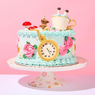 Alice in Wonderland Cake.