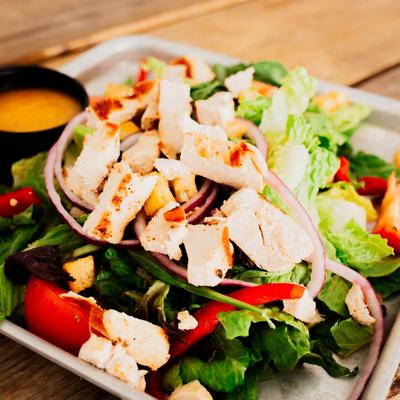 Garden salad with chicken