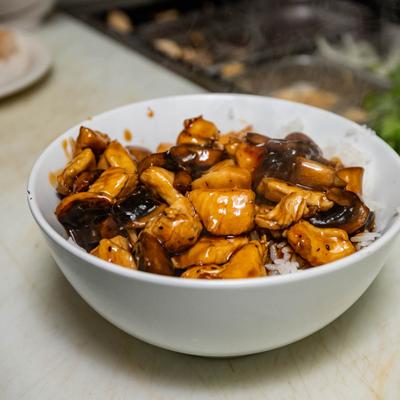 Rice bowl with chicken teriyaki.