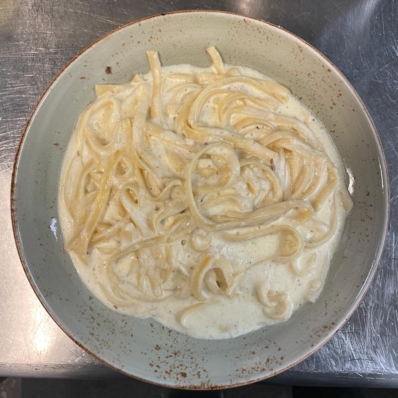 menu item 28 of 85, Fettuccine Alfredo