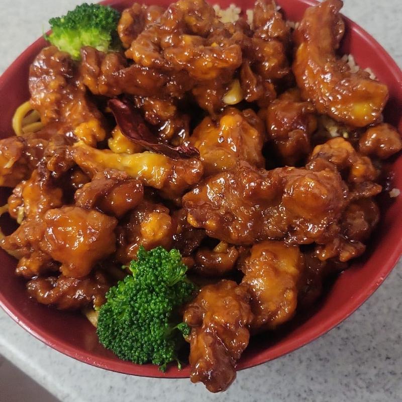 General Tso Chicken Lunch photo