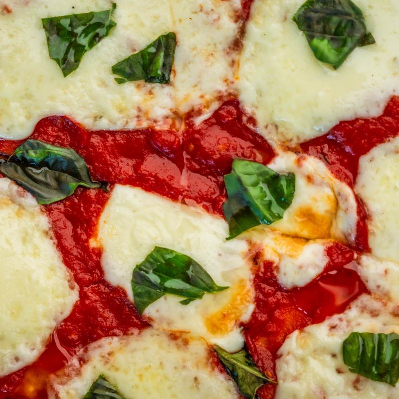 Cauliflower Margherita Pizza photo