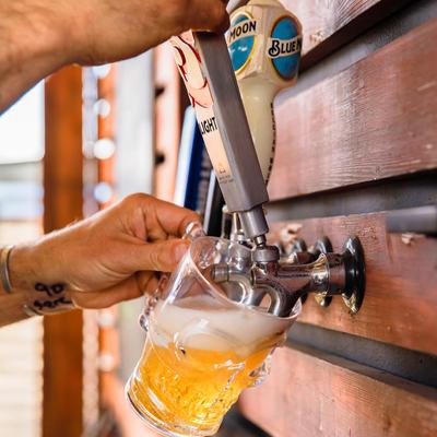 Pouring tap beer