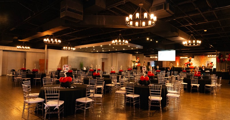 Interior, wide view, dining area