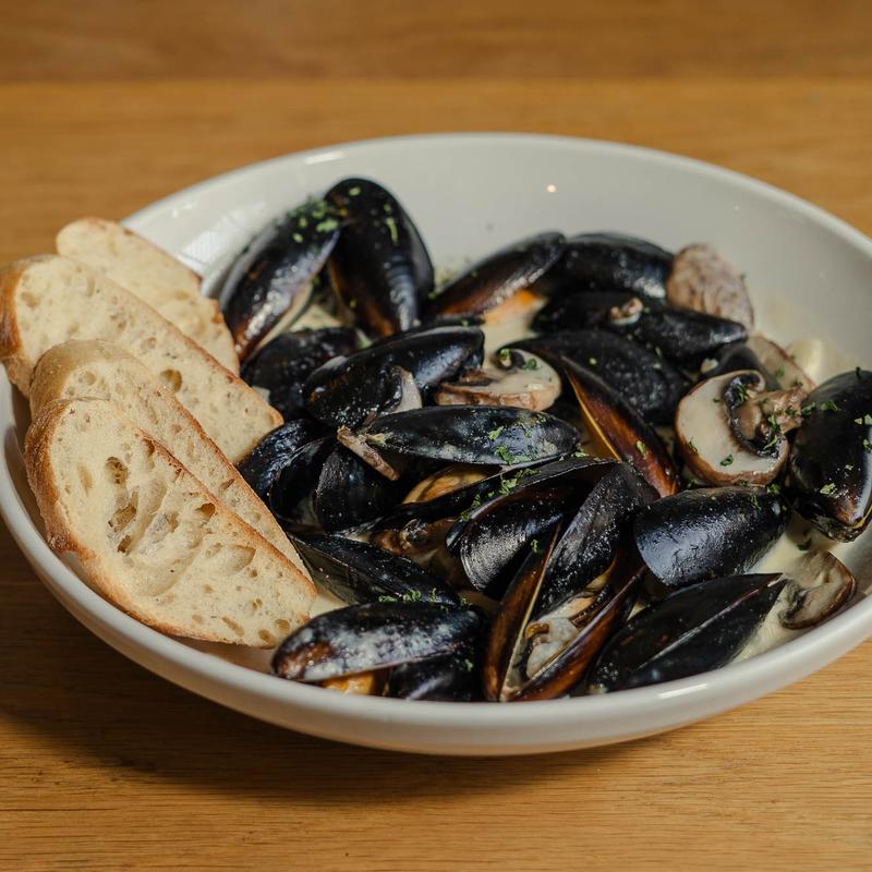 White Wine Garlic Mussels photo