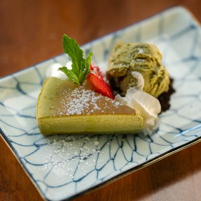 Matcha cheese cake.