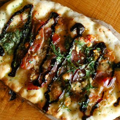 Balsamic pizza, top view