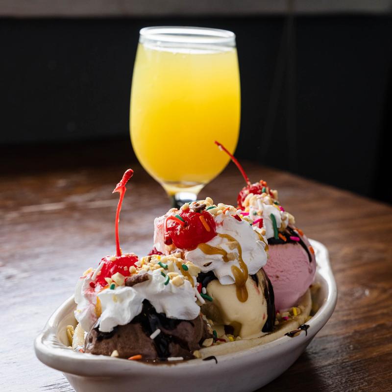 menu item 14 of 15, Banana Split