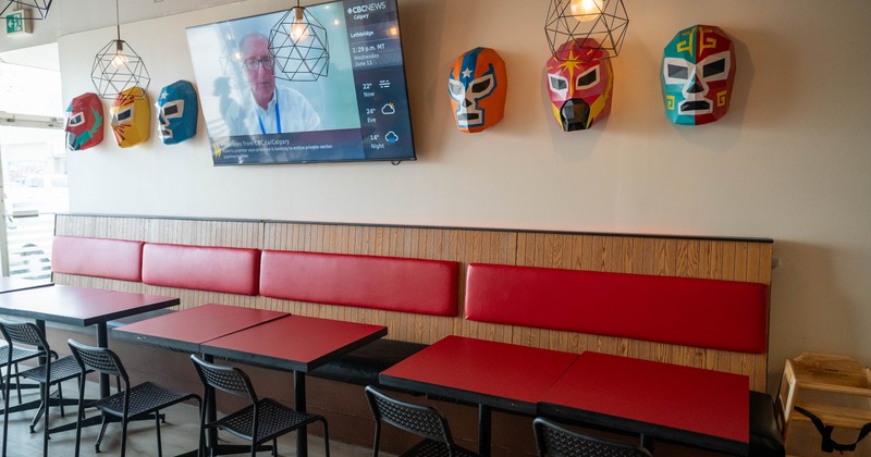 Dining area, banquette seating