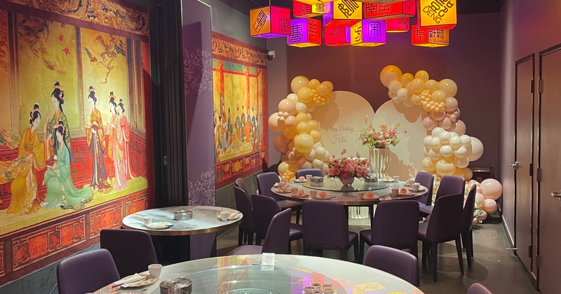 Private room accommodate up to 24 guests with 2 round tables