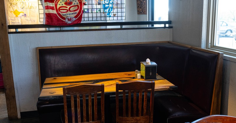 Diner table and chairs