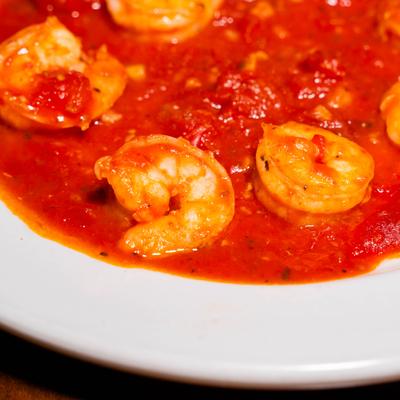 Shrimps in a spicy marinara sauce.