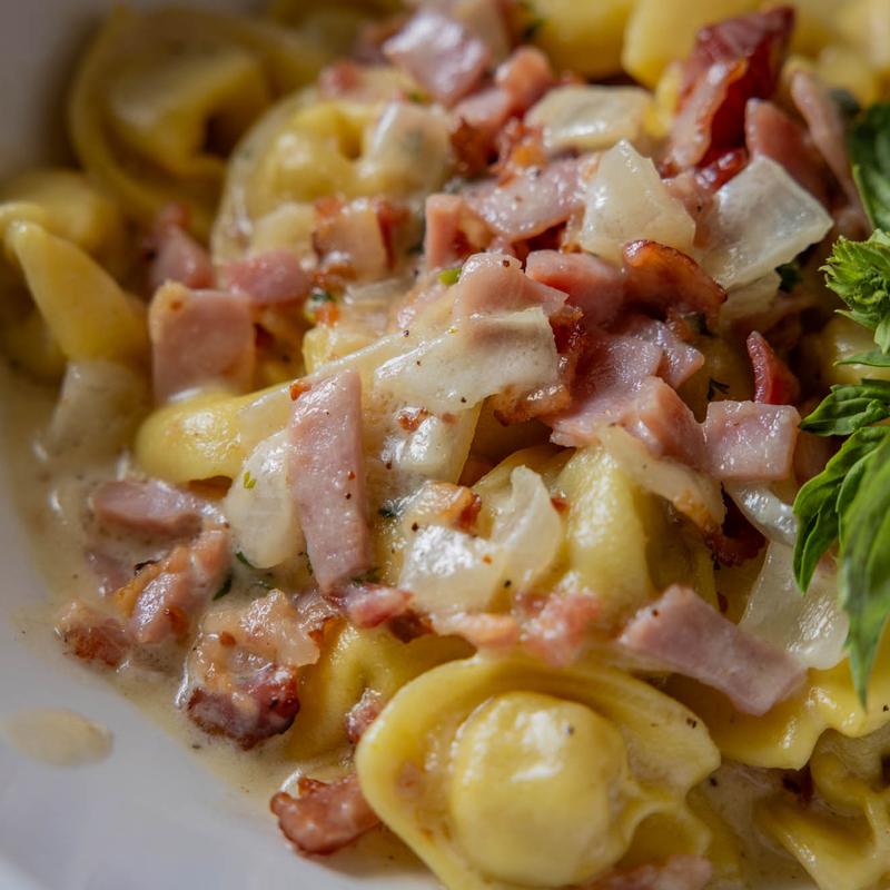 Tortellini Carbonara photo