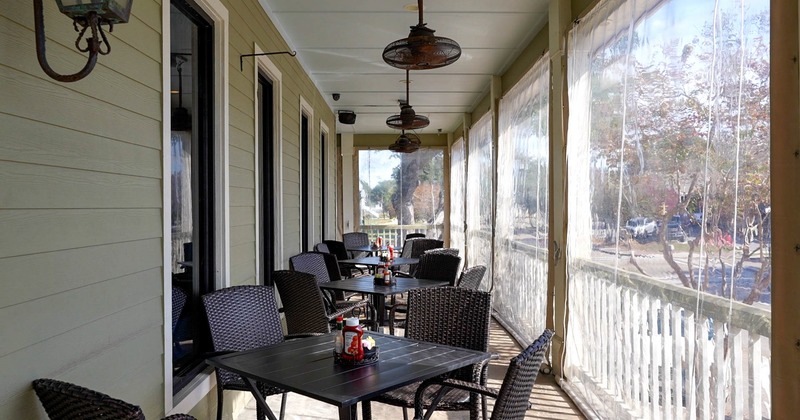 Covered patio, seating area