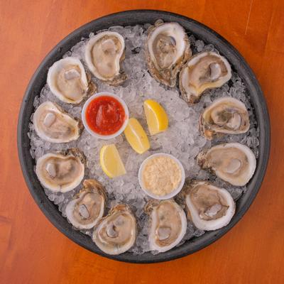 Clams with ice dips in the middle