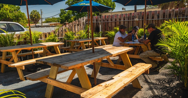 Exterior seating space