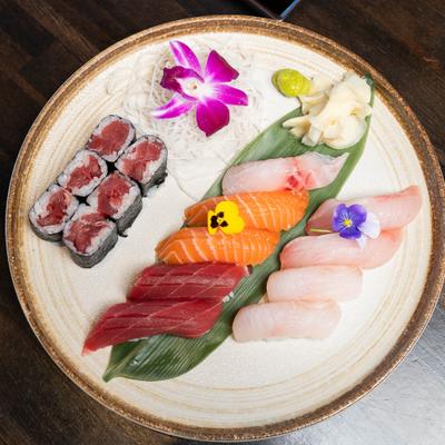 Sushi Dinner plate, top view.