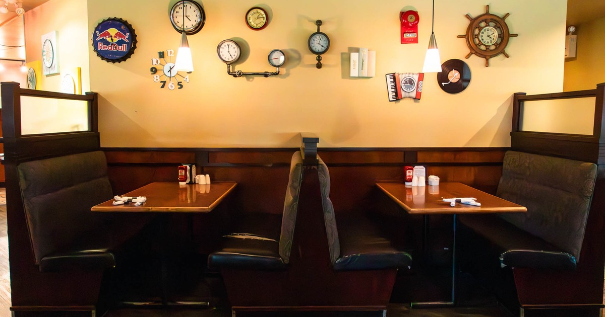 Restaurant booths