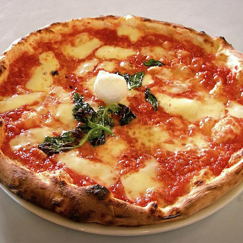Pizza Margherita photo